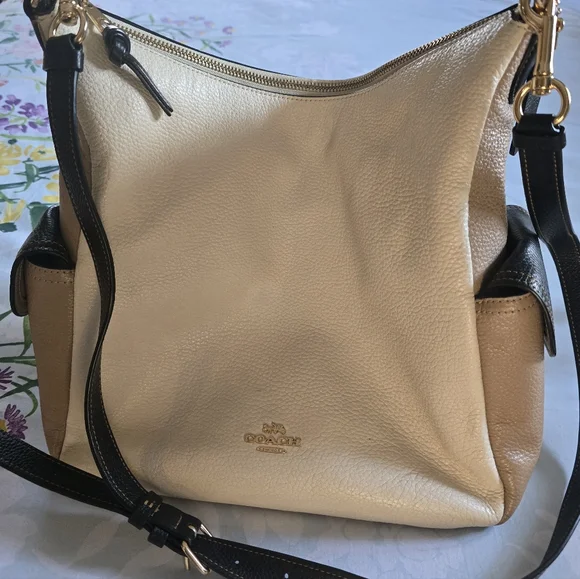 COACH PEBBLE LEATHER SHOULDER BAG, LIKE NEW TAN-TAUPE-BROWN, POCKETS, LINED - Picture 2 of 10